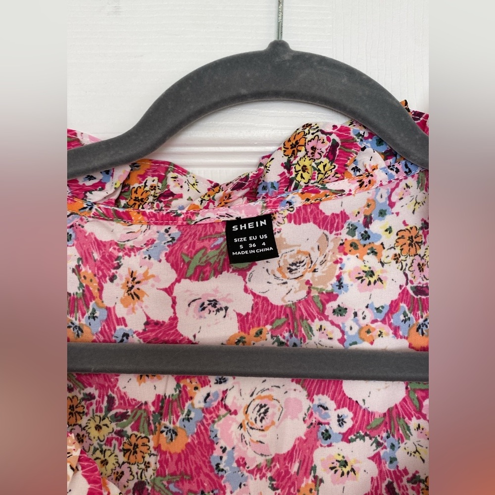 Floral Ruffle Top - SHEIN - Picture 2 of 6